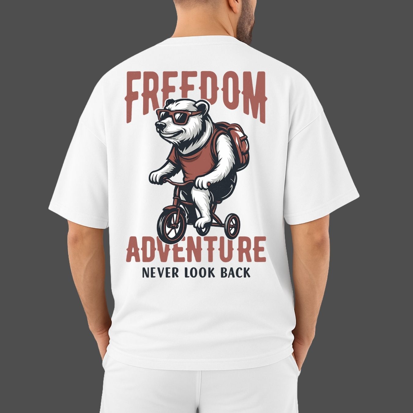 "Adventure" Oversized T-Shirt – Relaxed fit