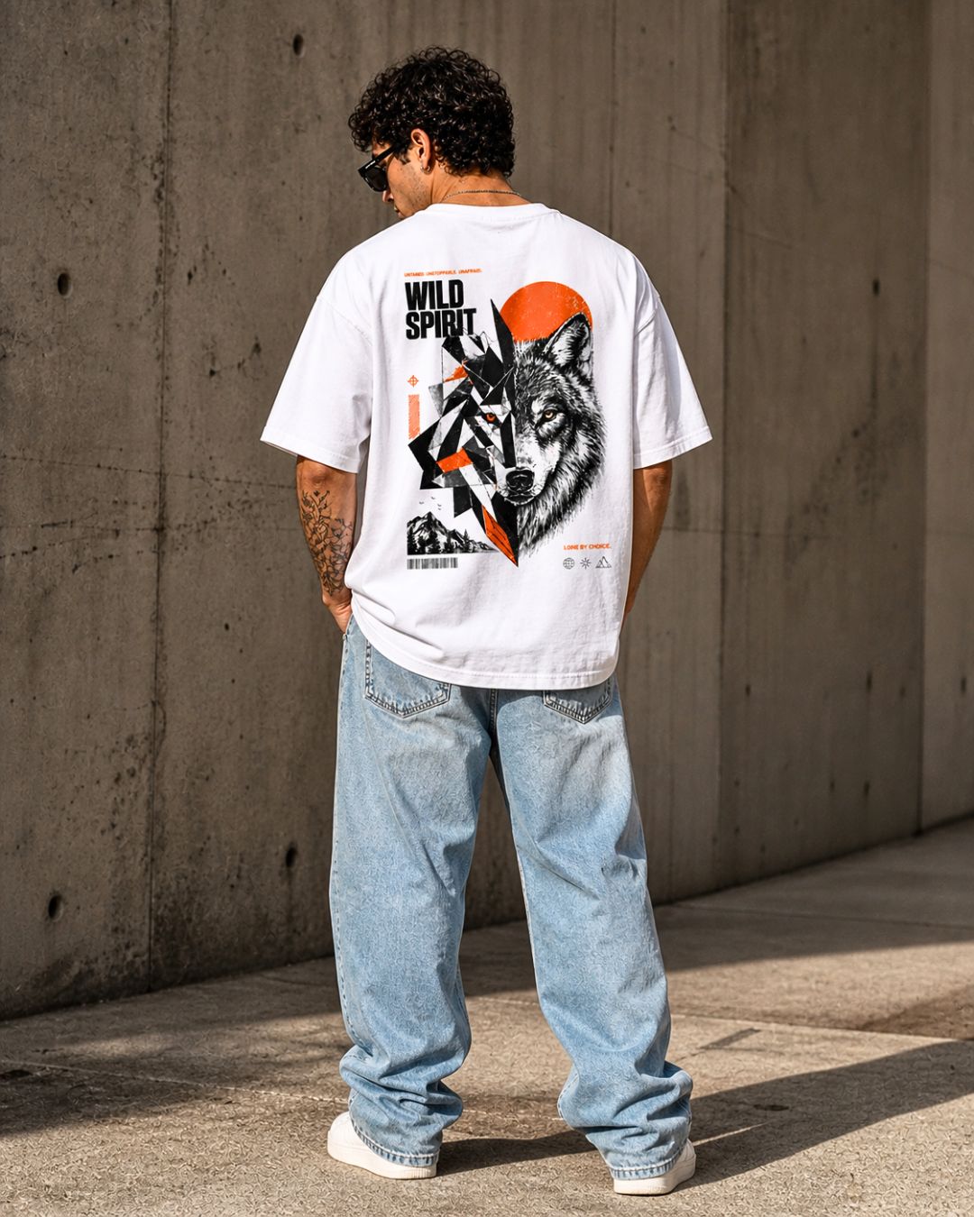 Oversized White Wild Spirit Wolf Graphic T-Shirt for Men